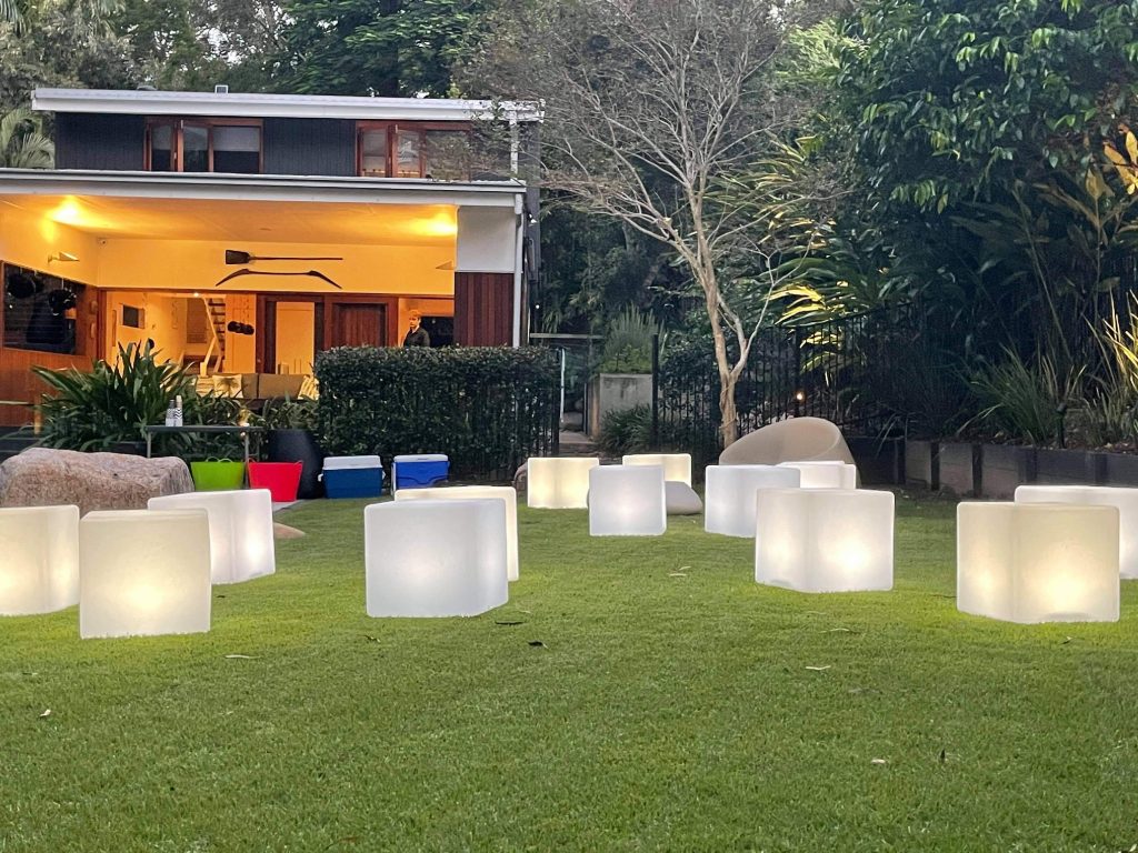 5 Ways to Use Illuminated Furniture for Your Next Party